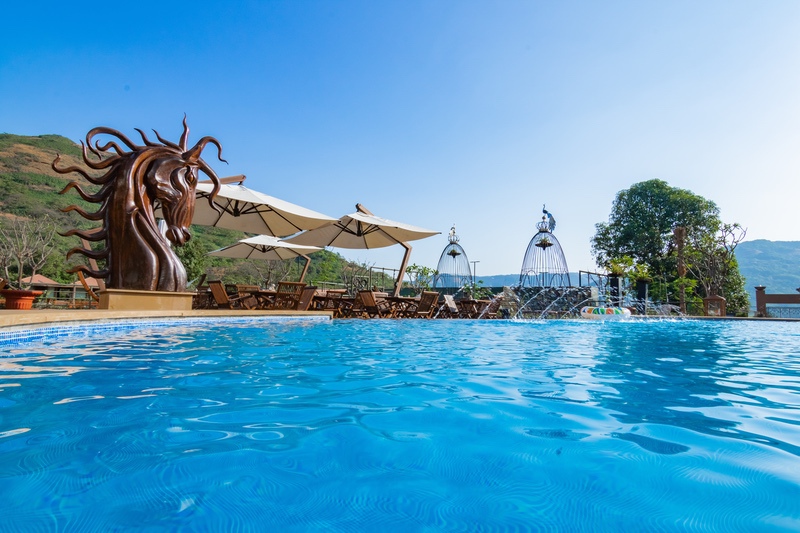 della_resort_data_lonavala_jimmy_mistry_glamping_military_01 - The