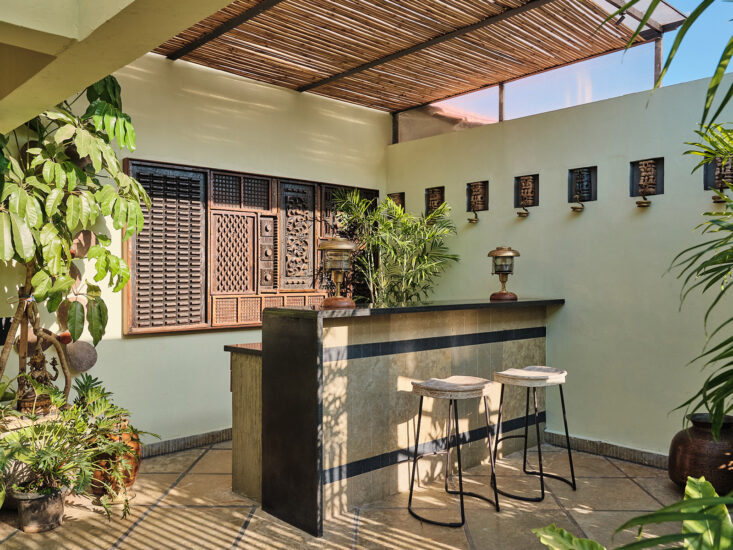 This Art-Filled Bangalore Home Is A Compelling Revival Of Tropical ...