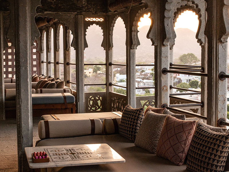5-Luxury-Rajasthan-Getaways-Holi-2023-Design-Pataki