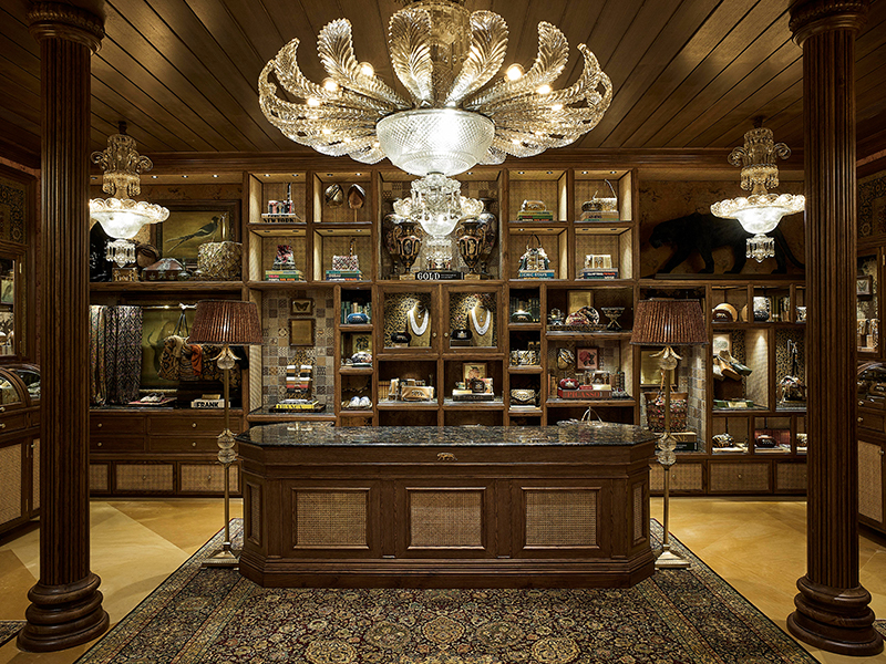 Sabyasachi-Largest-Flagship-Store-Fort-Mumbai-Design-Pataki