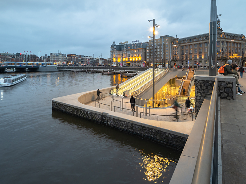 Underwater-7000-Capacity-Parking-Garage-For-Bicycles-In-Amsterdam-Design-Pataki