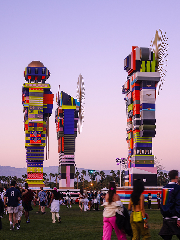 Coachella-Blend-Robotic-Mythic-Sri-Lankan-Artist-Kumkum-Fernando’s-Sculptures-Design-Pataki