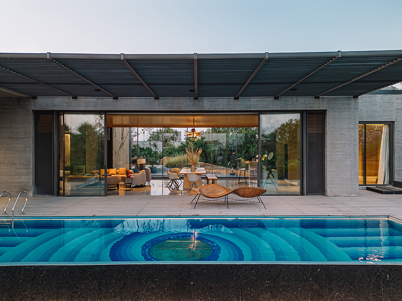 In-Ahmedabad-Two-Families-Stay-Connected-At-This-22,000-sq-ft-Home-Designed-For-Multigenerational-Living-01