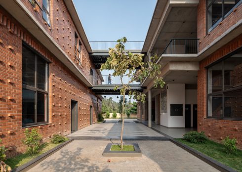 10This-New-Complex-Of-The-National-School-of-Business-In-Bengaluru-Features-Biophilic-Elements-And-Climate-responsive-Architecture-feature-image
