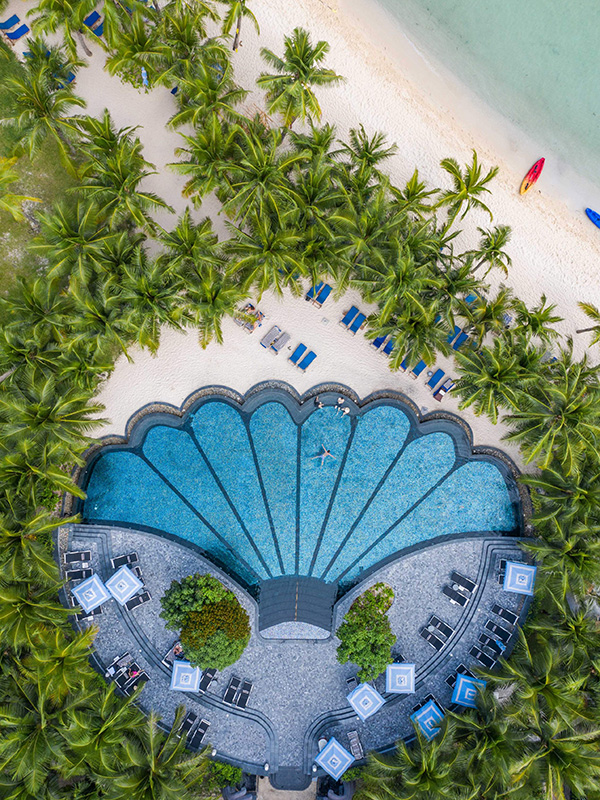 A-Utopian-World-Created-Through-Bill-Bensleys-Flamboyant-Design-JW-Marriott-Phu-Quoc-Emerald-Bay-Resort-Spa-02
