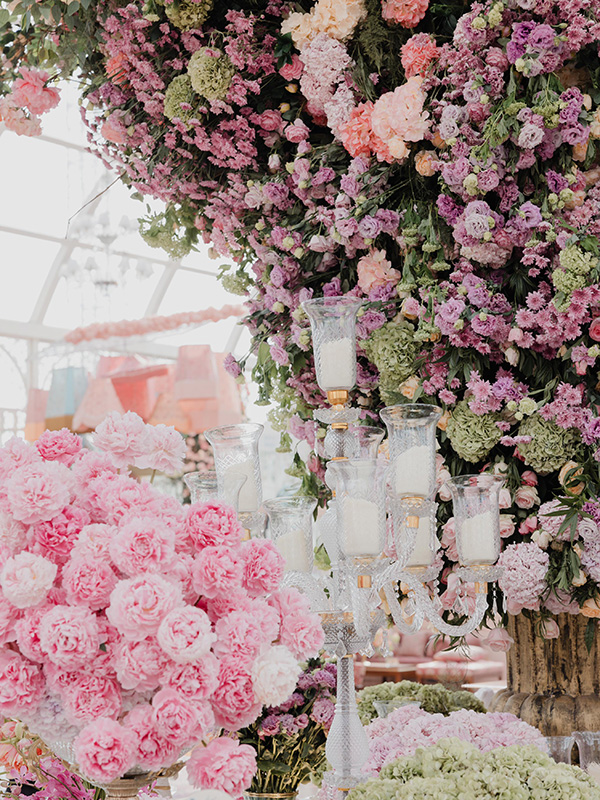 An-Evening-In-Wonderland-Interflora-India-Jeff-Leatham-And-Manish-Malhotra-Transform-The-Ambani-Pre-wedding-Festivities-Into-A-Floral-Haven-04