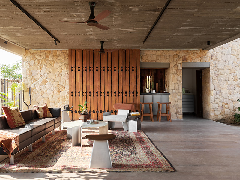Inside-The-22000-SqFt-Stone-House-in-Jaipur-Echoes-The-Spirit-of-Rustic-Spanish-Design-04