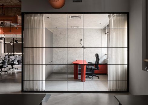 The Techspence Office masterfully exudes nonchalant brutalism with industrial-style interiors. (Image Credits: Justin Sebastian)