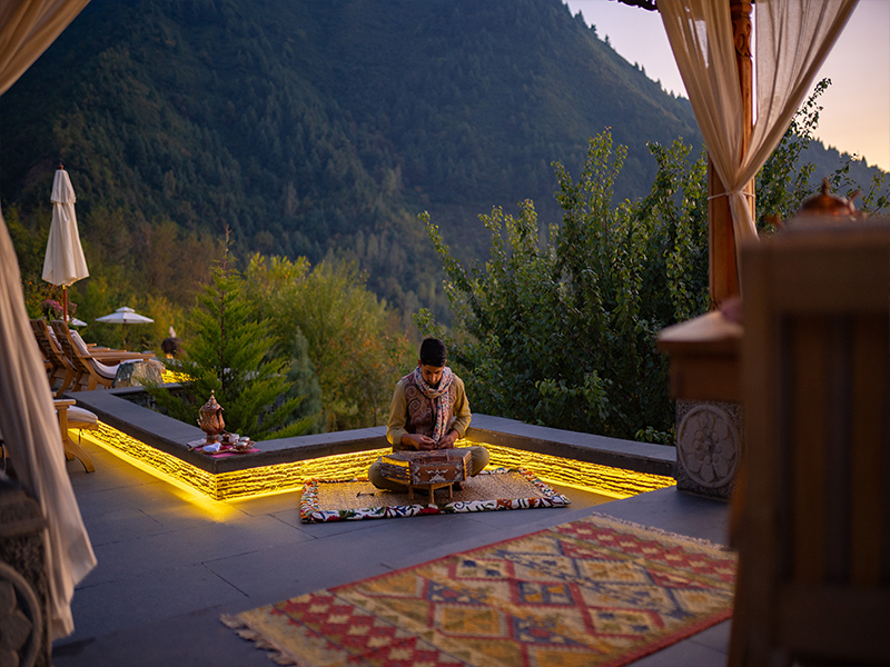 Evenings come alive with soulful Sufi performances, creating a deeply immersive cultural experience that lingers long after the music fades. (Image Credit: Qayaam Gah)
