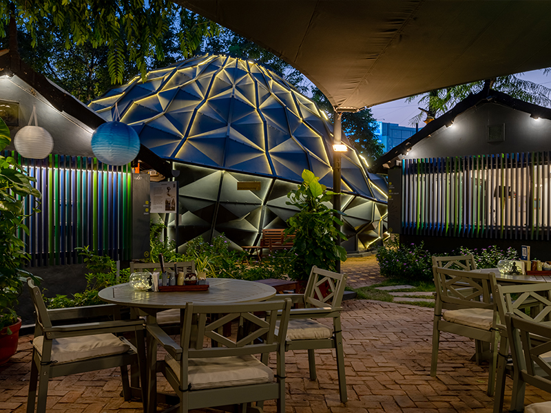 The space offers a casual, open-air dining experience and just beyond, the Bucky Gallery hosts art shows, pop-ups, or becomes an expo centre. (Image Credits: Vinay Panjwani)