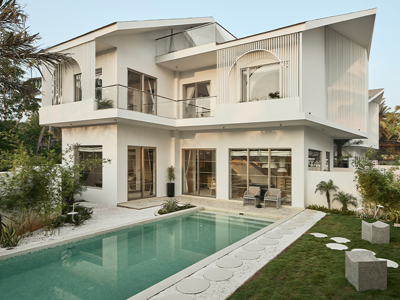 The five villas surround a pool and a private garden which borrow references from the village’s natural settings. (Image Credits: Yadnyesh Joshi and Nikhil Paliwal)
