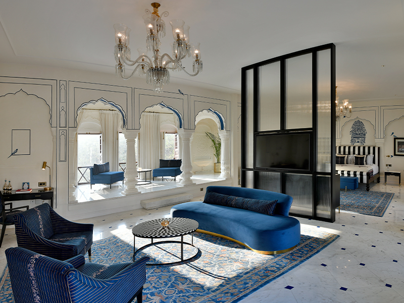 The walls feature ‘chini khana’ niches, a late Mughal architectural element, once used to showcase precious porcelain, which are reinterpreted as intricate plasterwork. (Image credit: Ran Baas -The Palace Hotel)