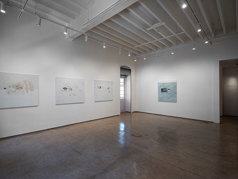 Within the interiors of Experimenter–Colaba, Shikh Sabbir Alam’s first solo exhibition in Mumbai, titled ‘Bon–Manush,’ unfurls as a captivating dialogue between space and form. (Image Credits: Courtesy of Experimenter)
