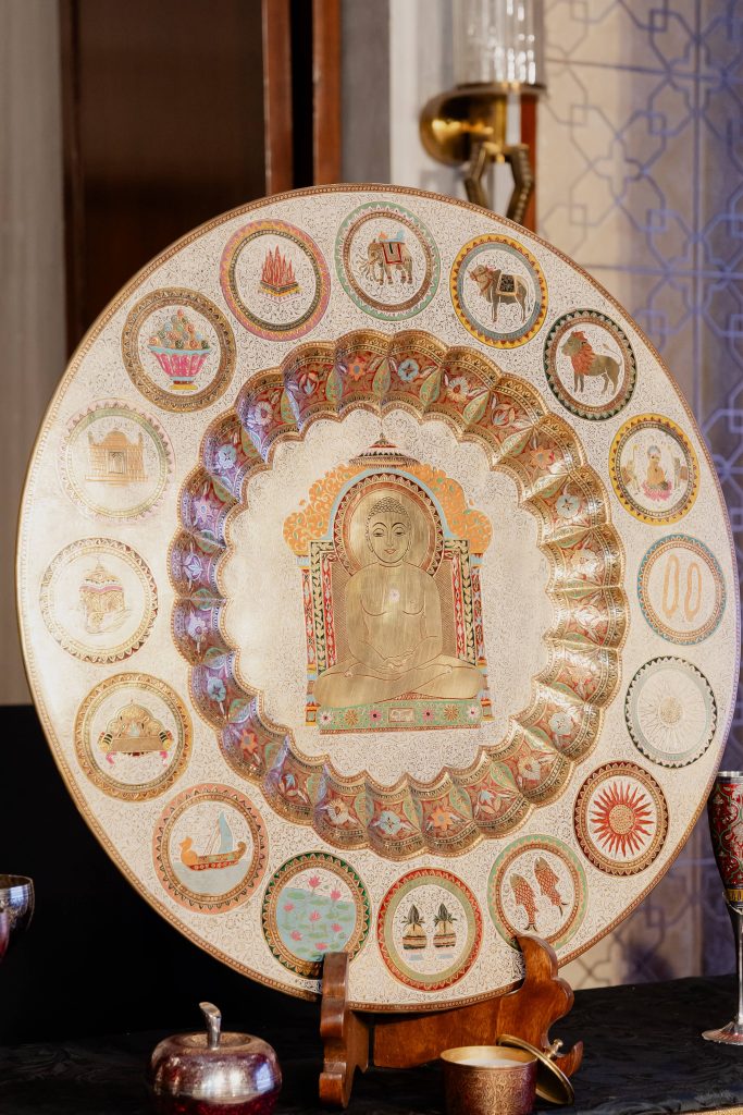 An ethereal decorative plate by House of Edwa, showcasing the rare marodi craft of western India and Picchwai art. (Image Credits: Design Pataki)