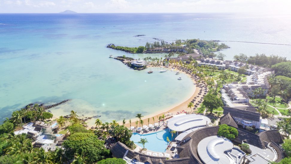 A curated boho-chic aesthetic infuses the resort, blending seamlessly with its tropical setting to create an eclectic retro style that radiates a laid-back, holiday state of mind.