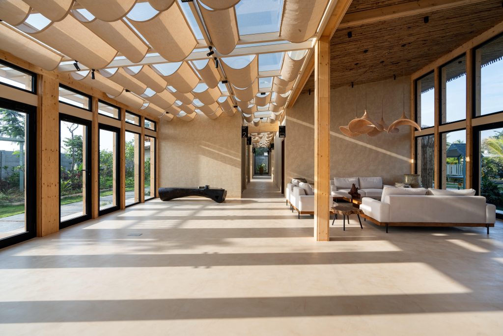 This office blends natural materials and minimal design to create a serene, immersive workspace. (Image Credits: Shamanth Patil) 