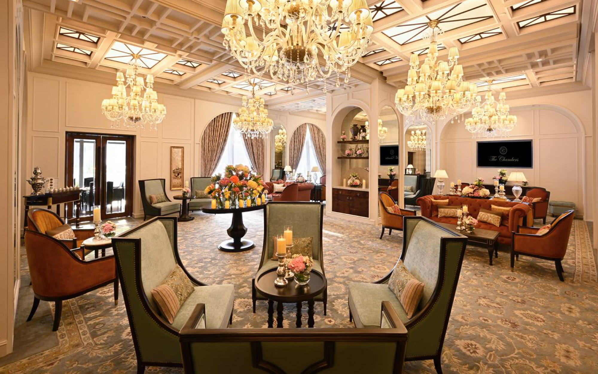 The space at Taj Chambers is designed with wide distancing between seating areas to ensure that confidential business discussions remain unheard. (Image Credits: Taj Mahal Palace Hotel) 