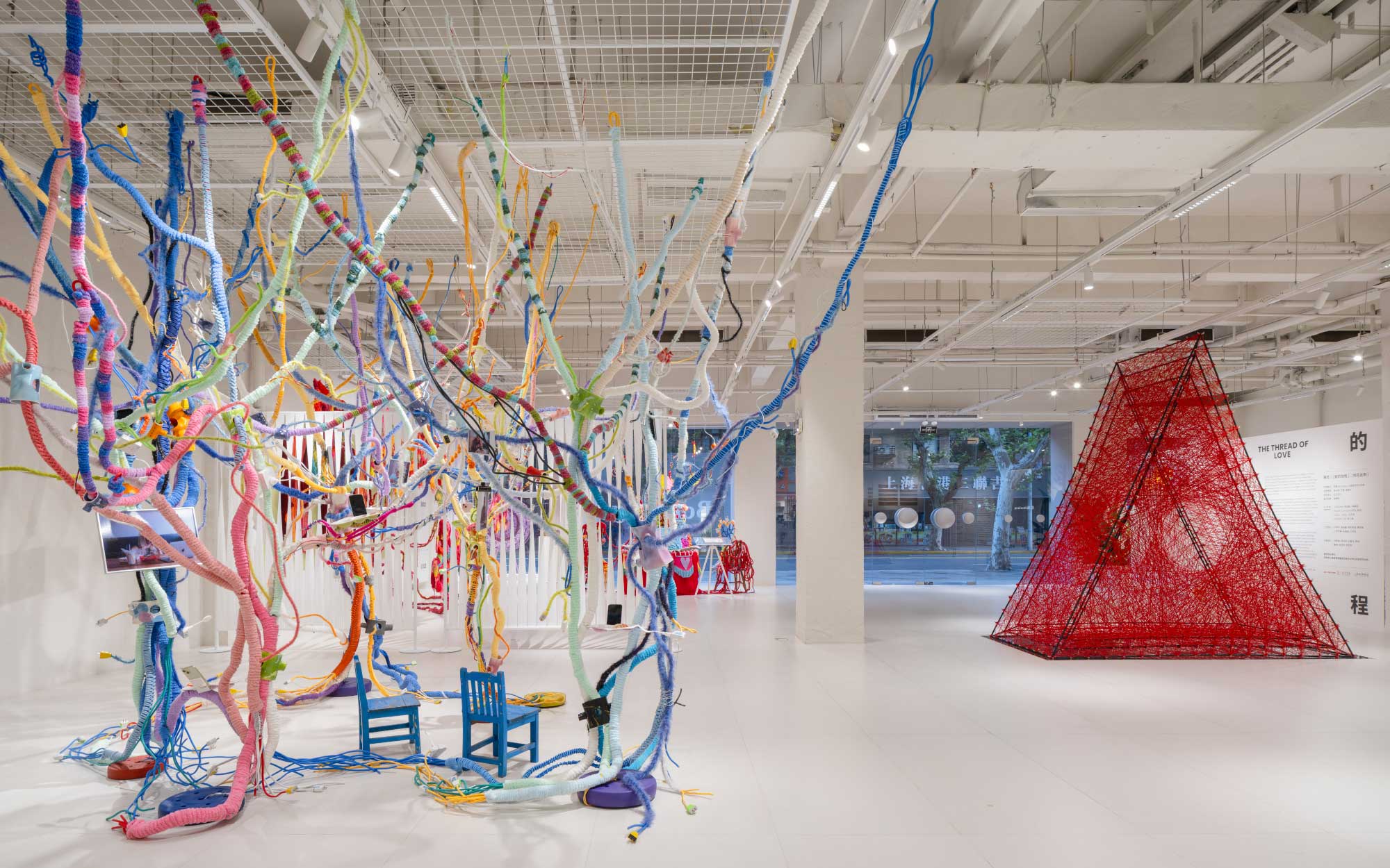 Boulang Gallery, a part of ‘Design In The City,’ in Huangpu District, showcases contemporary art and design against Shanghai’s historic backdrop. (Image Credits: Courtesy of Design Shanghai)