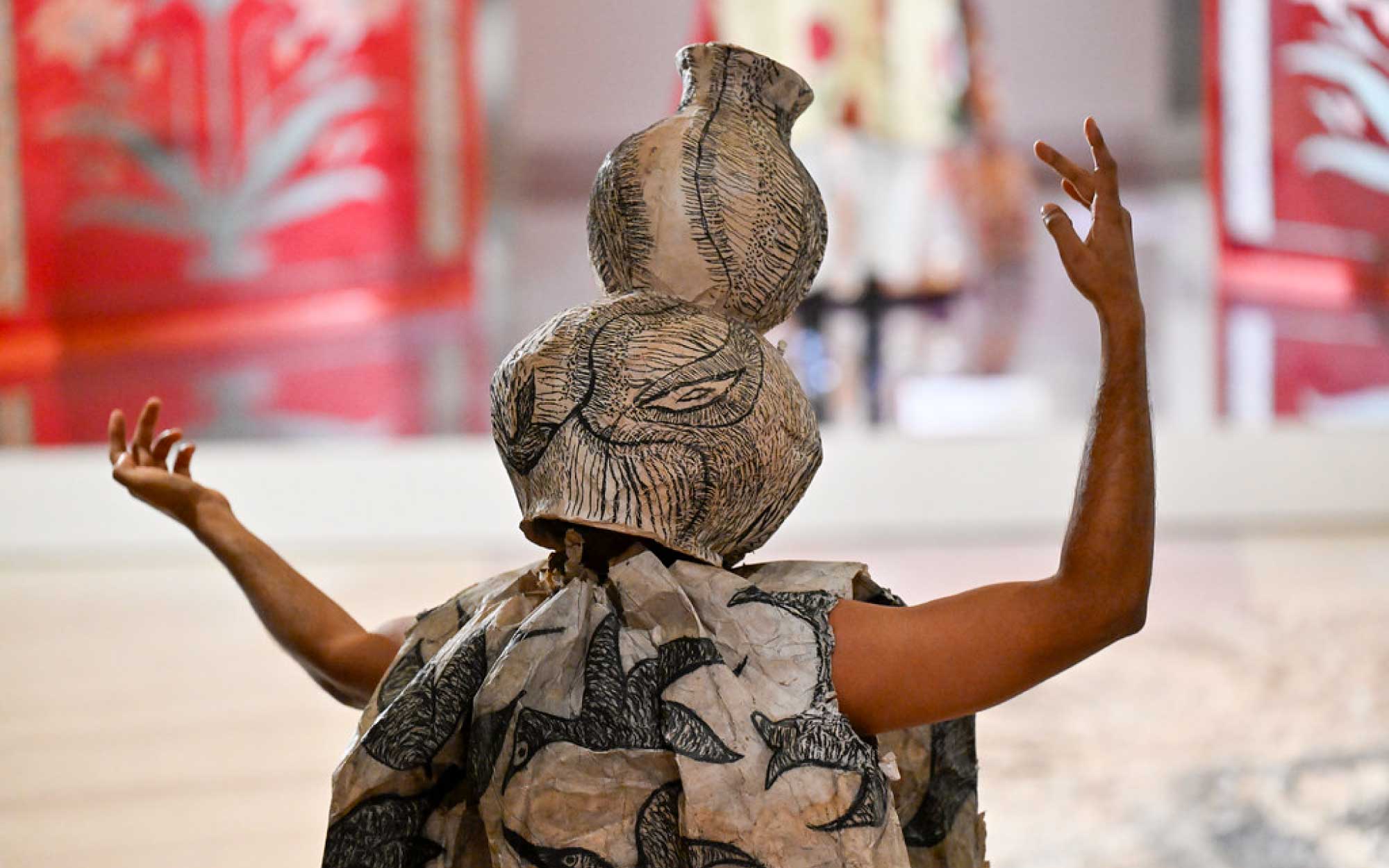 ‘Ce Qui Se Tramme Paris Performance’ by Debashish Paul The River Meets the Sea was realised as part of the Residency & Performance Programme curated by Nikhil Chopra and HH Art Space Foundation in collaboration with Kochi-Muziris Biennale 2022-23. (Image Credits: Debashish Paul & Emami Art, Photographer: Institut français, Thibaut Chapotot)