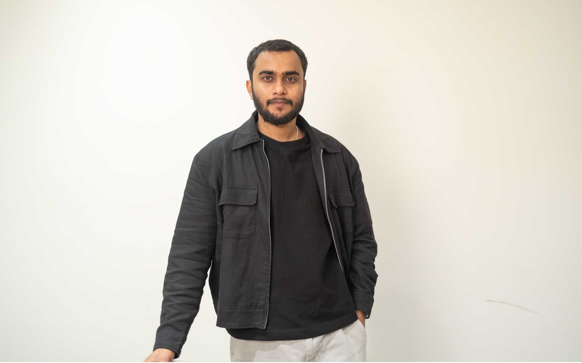 Artist Portrait of Debashish Paul. (Image Credits: Emami Art)