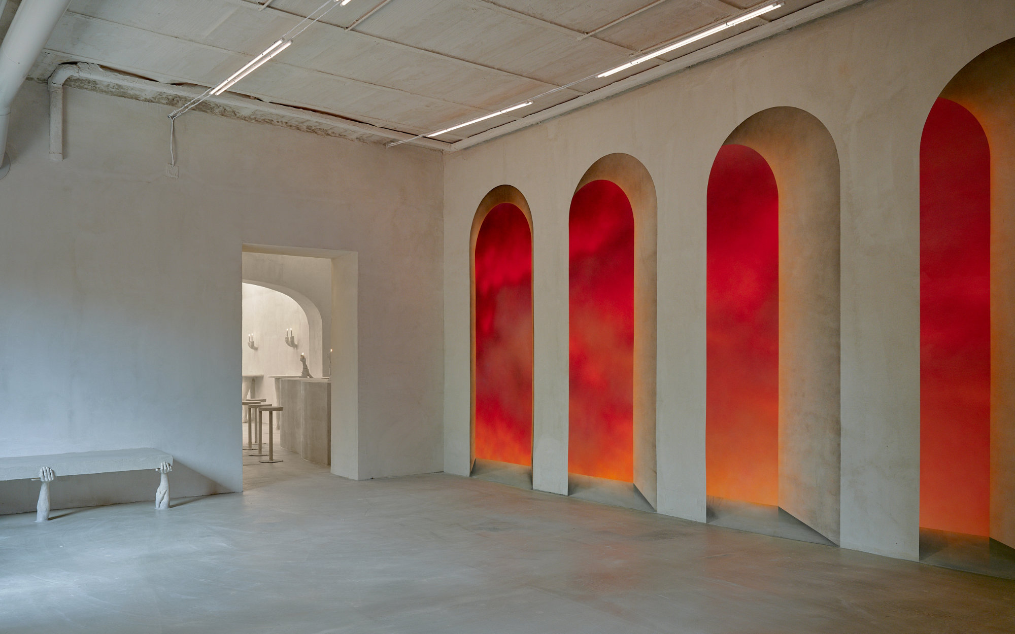 Amid the hallucinatory spectacle, austere spaces offer moments of quiet, letting the eye rest and the imagination wander. (Image Credits: Jasper Fry)
