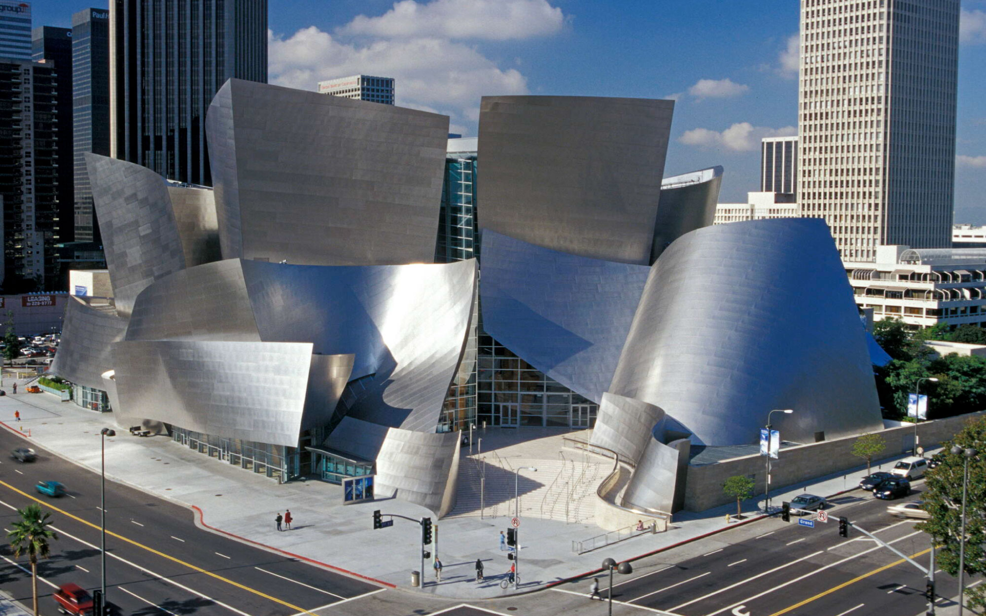 Set along the Nervión River in an industrial port is the Guggenheim Museum in Bilbao, Spain. (Image Credits: Courtesy of Gehry Partners)