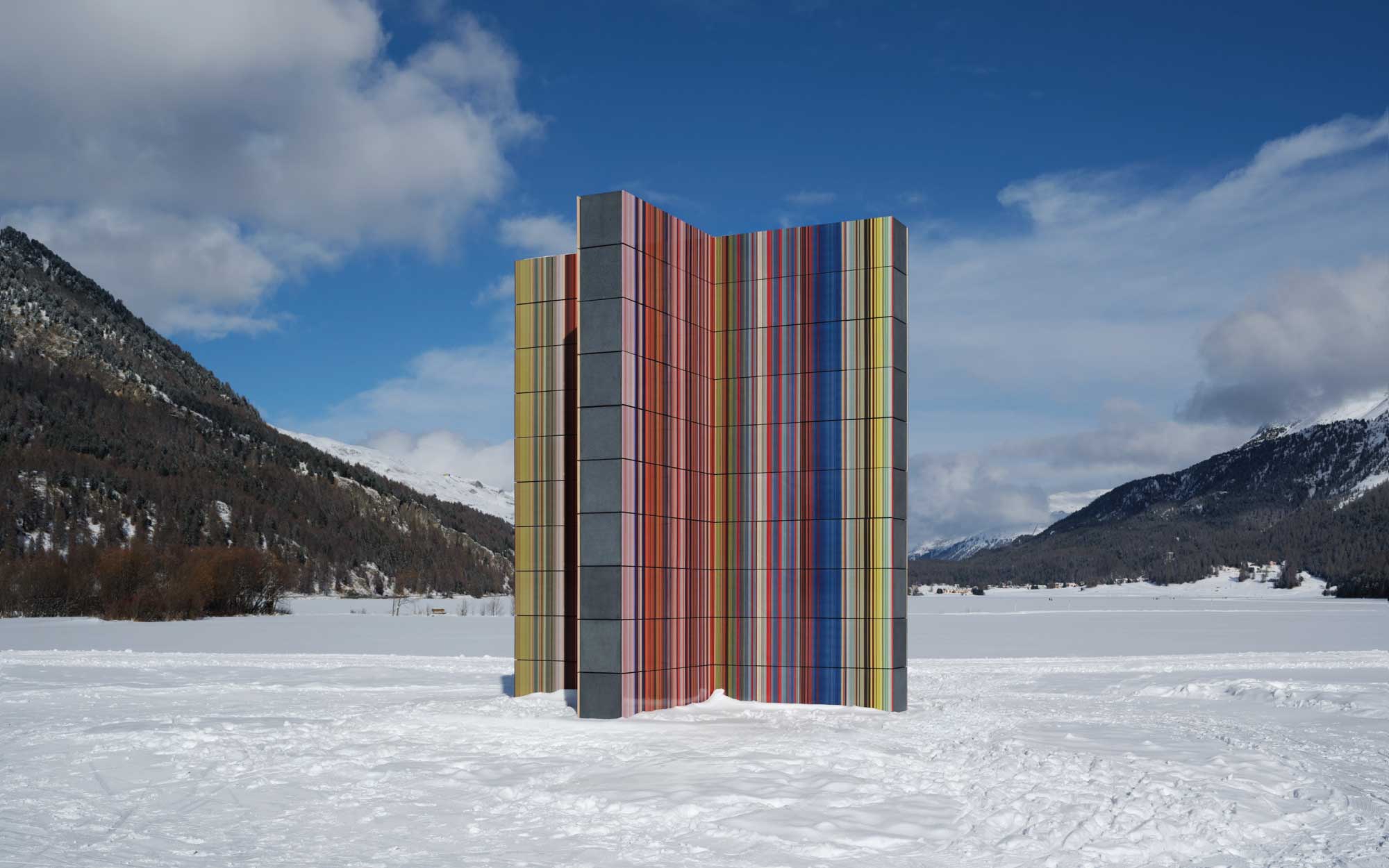 Gerhard Richter - STRIP TOWER (962), Sils Maria, Switzerland. Courtesy Gerhard Richter Kunststiftung and Luma Foundation. (Image credits: Schaub Stierli Fotografie)
