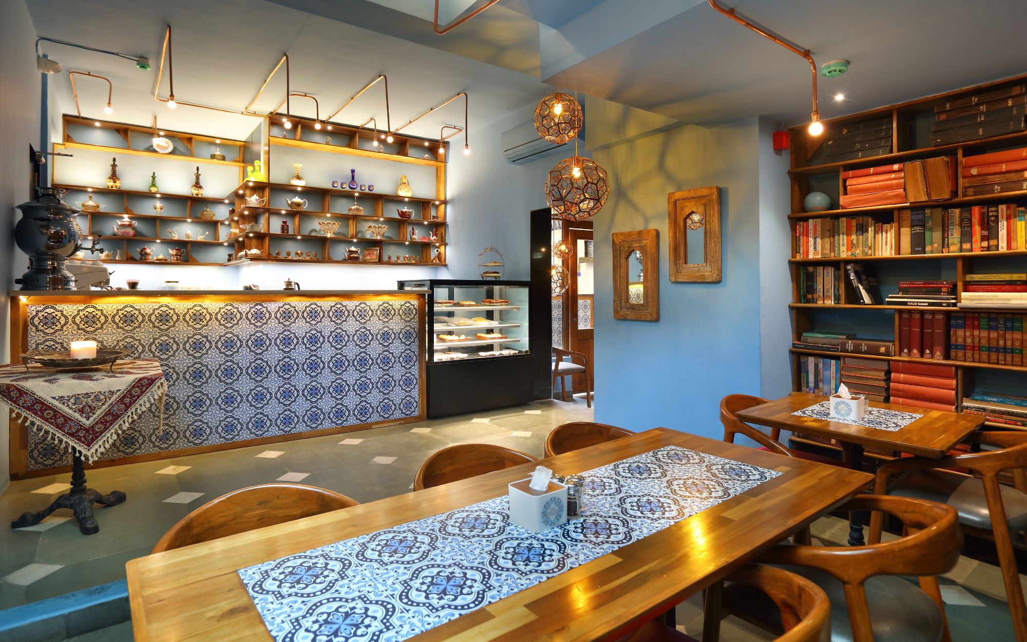 Café Mommyjoon, Bandra: Priya Dutt 