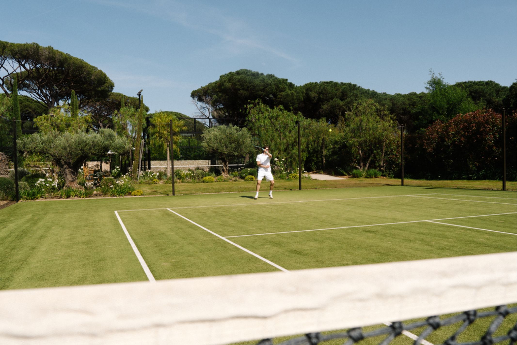 outdoor tennis courts